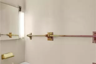 411 Franklin Ave, Ellwood City, PA 16117 - Photo 11