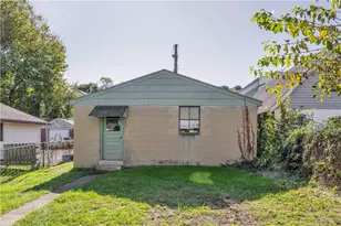 411 Franklin Ave, Ellwood City, PA 16117 - Photo 25