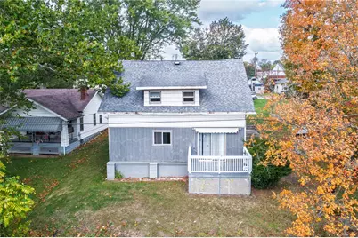 1135 W Chestnut St, Washington, PA 15301 - Photo 1