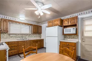 1135 W Chestnut St, Washington, PA 15301 - Photo 9