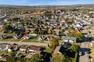 1710 Raymond Ave, Latrobe, PA 15650 - Photo 37