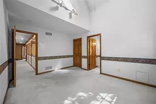 409 Bryn Ct, Ross Twp, PA 15237 - Photo 23