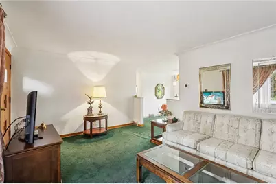 1718 Howell, North Versailles, PA 15137 - Photo 9