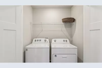 702 Olivia St, Collier Township, PA 15205 - Photo 35