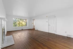 214 Farmington Rd, Pittsburgh, PA 15215 - Photo 5