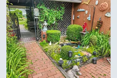 2102 Darlington Road, Chippewa Township, PA 15010 - Photo 5