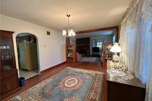 2115 Delaware Ave, Pittsburgh, PA 15218 - Photo 9