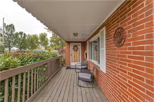 5504 Buseman Ave, Hopewell Township, PA 15001 - Photo 9