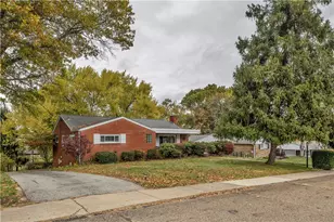 5504 Buseman Ave, Hopewell Township, PA 15001 - Photo 3