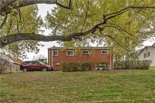 5504 Buseman Ave, Hopewell Township, PA 15001 - Photo 7