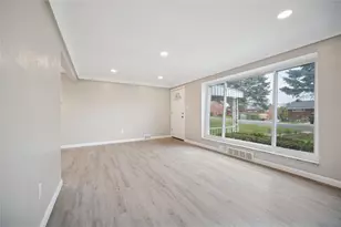 434 Macassar Dr, Pittsburgh, PA 15236 - Photo 9