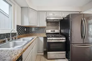 434 Macassar Dr, Pittsburgh, PA 15236 - Photo 17