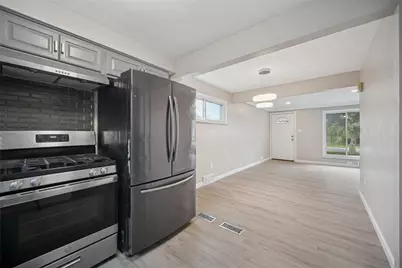 434 Macassar Dr, Pittsburgh, PA 15236 - Photo 15