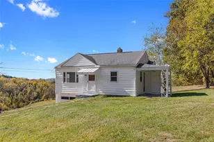 422 Pinkerton Run Rd, North Fayette, PA 15071 - Photo 3