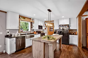 426 Perry Cir, Cranberry Township, PA 16066 - Photo 9