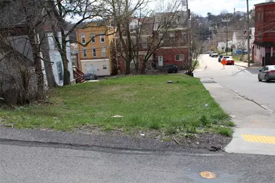 2206 Elsie St, Pittsburgh, PA 15210 - Photo 3