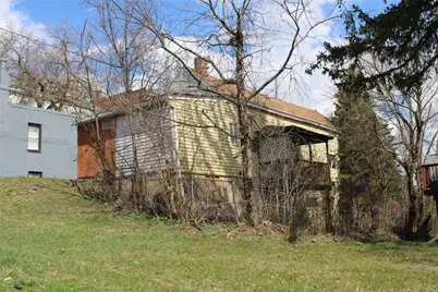 2206 Elsie St, Pittsburgh, PA 15210 - Photo 7