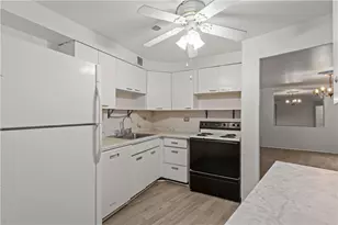 4625 Fifth Ave, Pittsburgh, PA 15213 - Photo 5