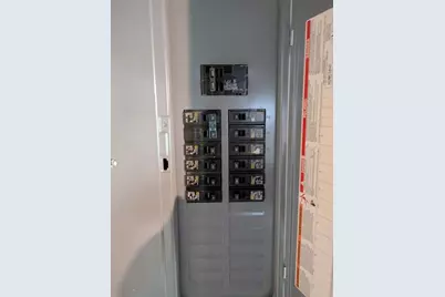 413 N 3rd St, Jeannette, PA 15644 - Photo 31