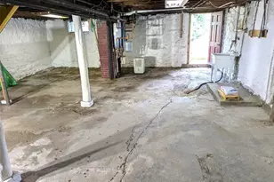 413 N 3rd St, Jeannette, PA 15644 - Photo 27