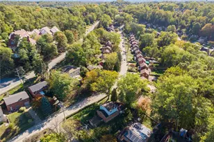 1237 Circle Dr, Pittsburgh, PA 15221 - Photo 9