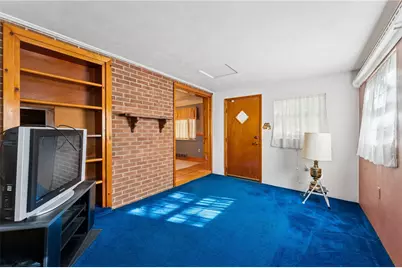 1237 Circle Dr, Pittsburgh, PA 15221 - Photo 23