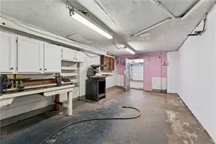 1237 Circle Dr, Pittsburgh, PA 15221 - Photo 39