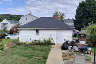 1219 Sycamore, Connellsville, PA 15425 - Photo 3