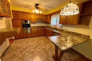 759 Main St, Manor Township, PA 16226 - Photo 9