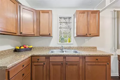 204 Bart, Pittsburgh, PA 15235 - Photo 9