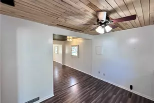 1920 Robinwood St, Union Township, PA 16101 - Photo 5