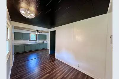 1920 Robinwood St, Union Township, PA 16101 - Photo 3