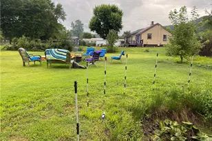 631 Meyers St, Confluence Boro, PA 15424 - Photo 9