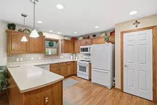 127 Alana Dr, Saxonburg Boro, PA 16056 - Photo 5