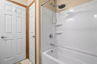 127 Alana Dr, Saxonburg Boro, PA 16056 - Photo 13