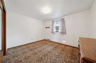 632 Penn Dr, Level Green, PA 15085 - Photo 25