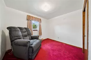 632 Penn Dr, Level Green, PA 15085 - Photo 19