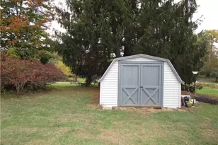 3025 S Keel Ridge Rd, Hermitage, PA 16148 - Photo 3