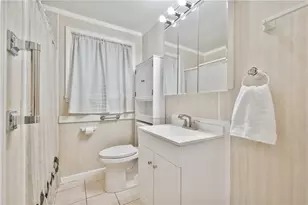 525 Arcadia Dr, Pittsburgh, PA 15237 - Photo 17