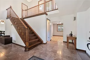 525 Arcadia Dr, Pittsburgh, PA 15237 - Photo 3