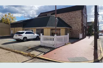 1204 Merchant St, Ambridge, PA 15003 - Photo 9