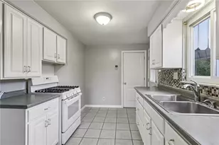 970 Pamela Dr, Lower Burrell, PA 15068 - Photo 19