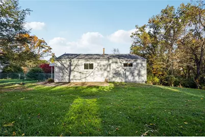 970 Pamela Dr, Lower Burrell, PA 15068 - Photo 11