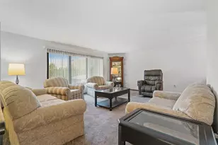 109 Sunset Ln, Center Township, PA 15001 - Photo 3