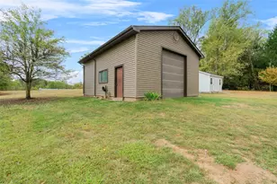 109 Sunset Ln, Center Township, PA 15001 - Photo 17