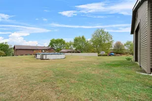 109 Sunset Ln, Center Township, PA 15001 - Photo 19