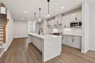 246 Dana Dr, Nottingham, PA 15330 - Photo 3