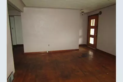 1715 California Ave, White Oak, PA 15131 - Photo 9