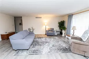 2024 Lexington Dr, Dunbar Township, PA 15425 - Photo 25