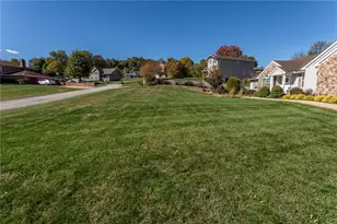 2024 Lexington Dr, Dunbar Township, PA 15425 - Photo 9